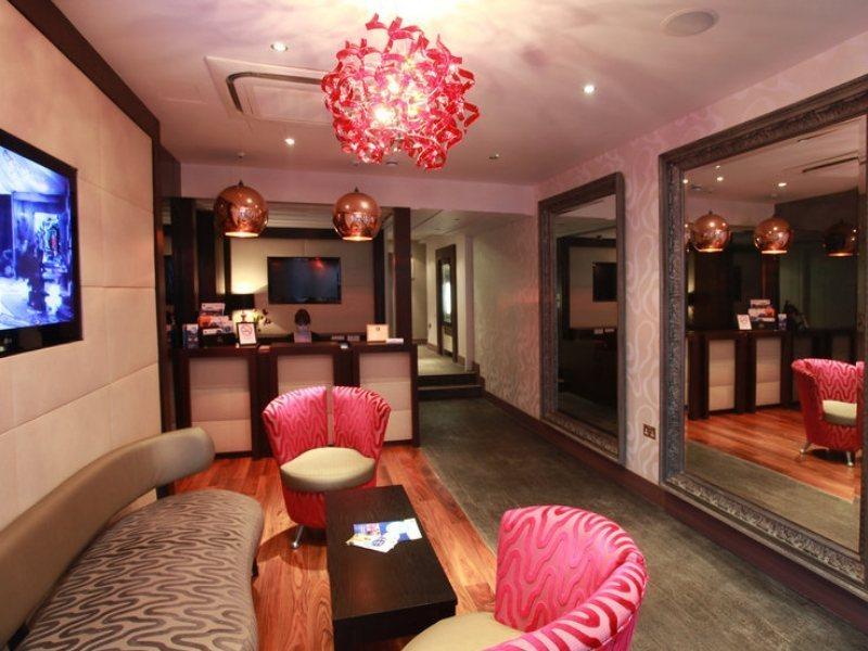 Maitrise Suites Apartment Hotel Ealing - Londra Esterno foto