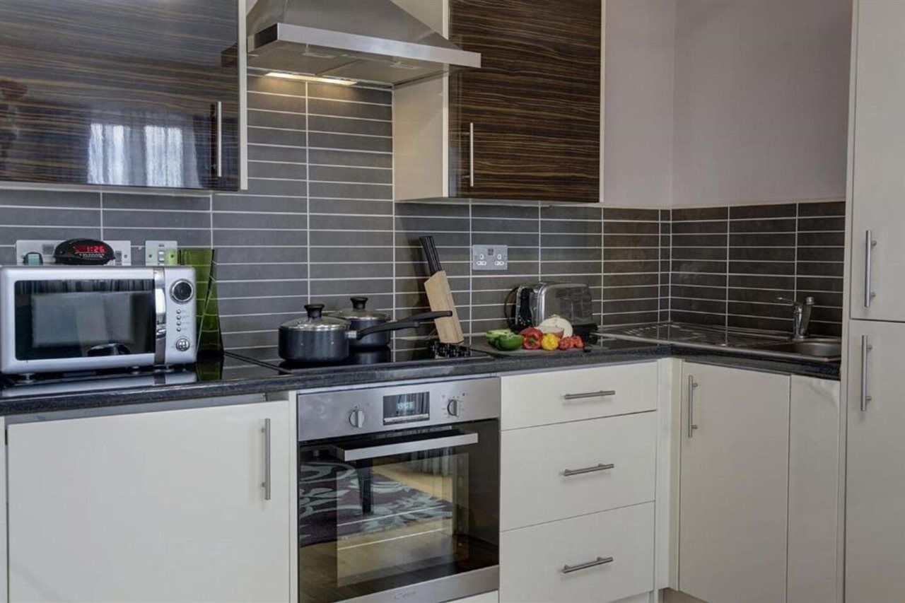 Maitrise Suites Apartment Hotel Ealing - Londra Esterno foto